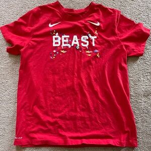 Nike Mens Red Graphic Tee